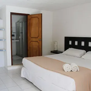 Hotel Tropical Casablanca Party, Riviera Maya